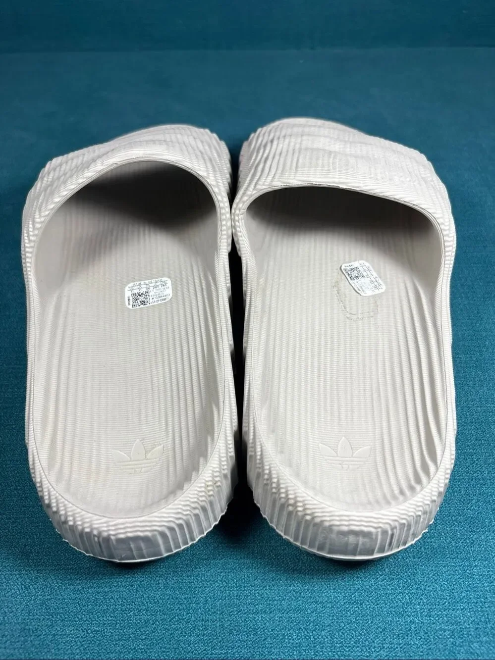 adidas Adilette 22 Slides White Cloud White Men's Size 11 HQ4670